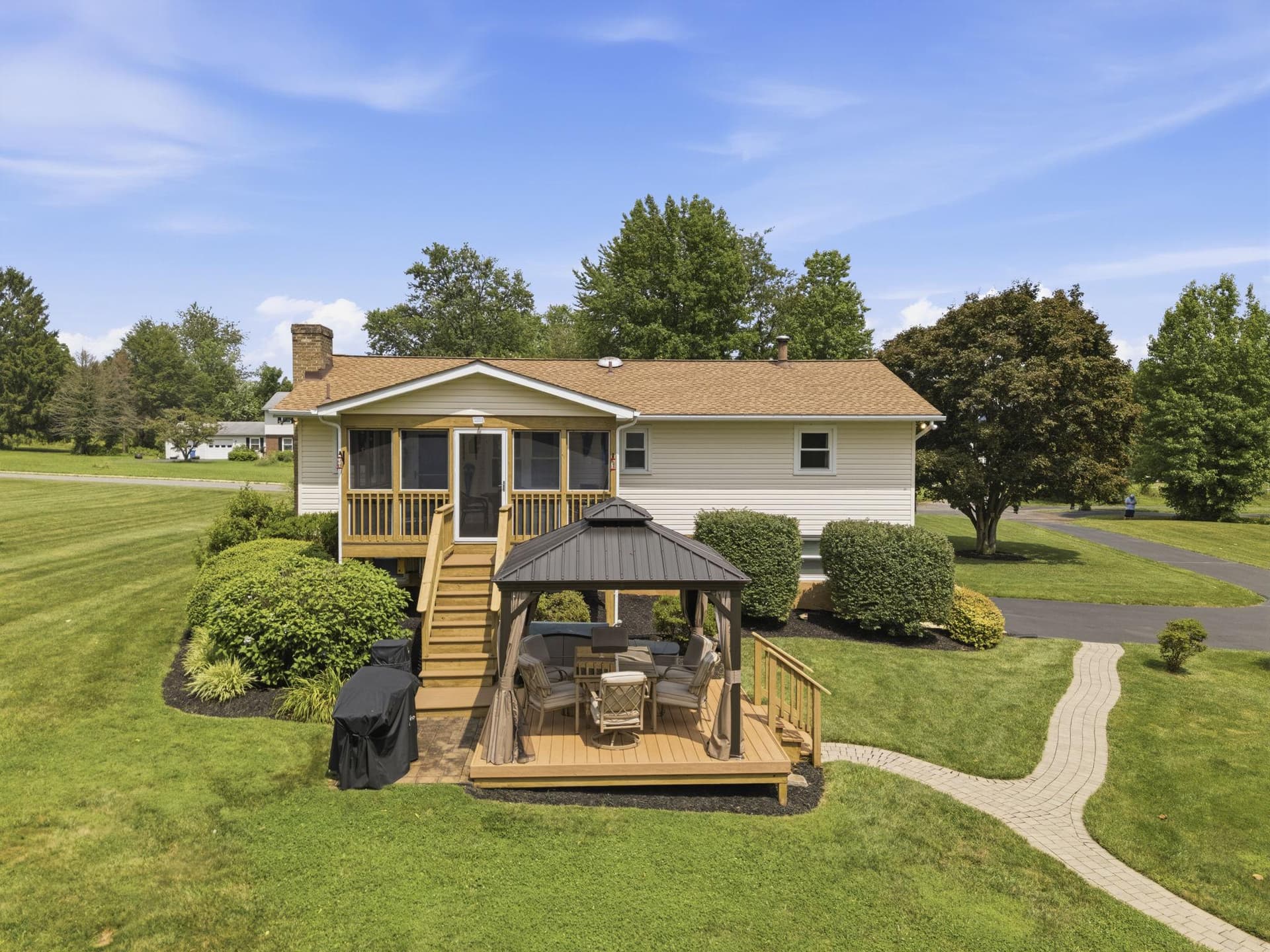 8 Fairhill Road photo 39