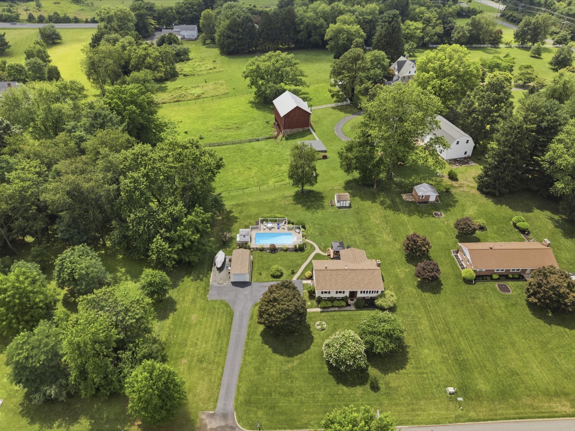 8 Fairhill Road photo 45