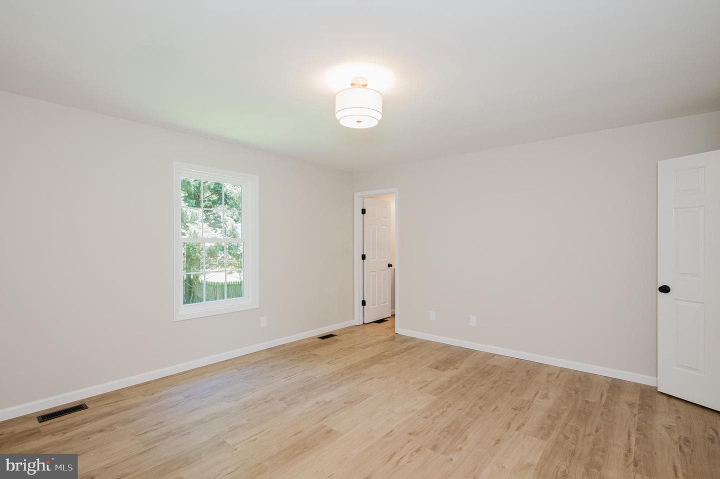 208 Decoy Drive photo 17