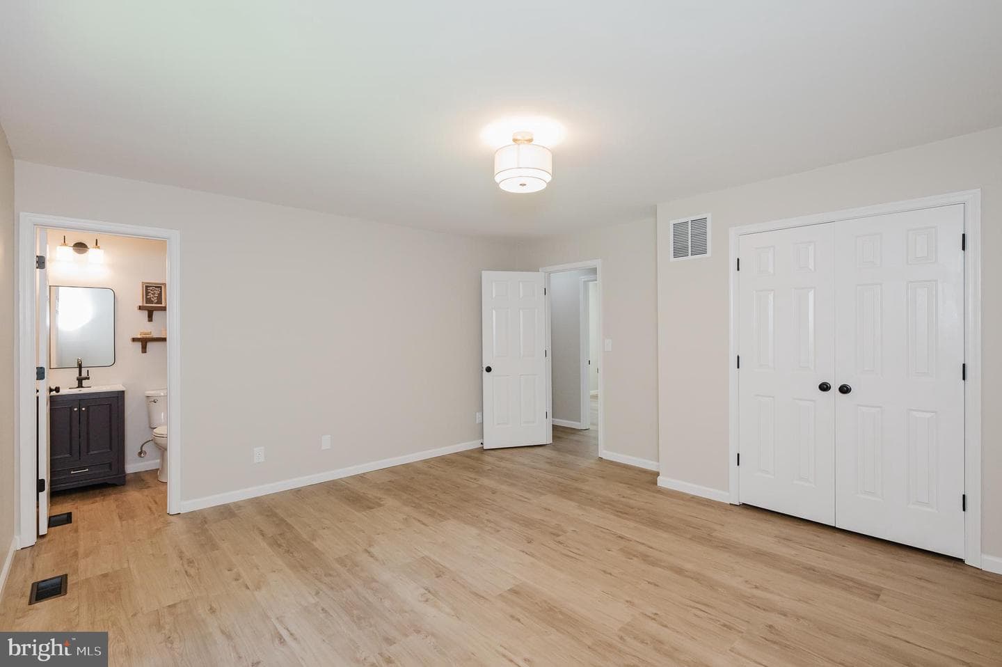 208 Decoy Drive photo 18