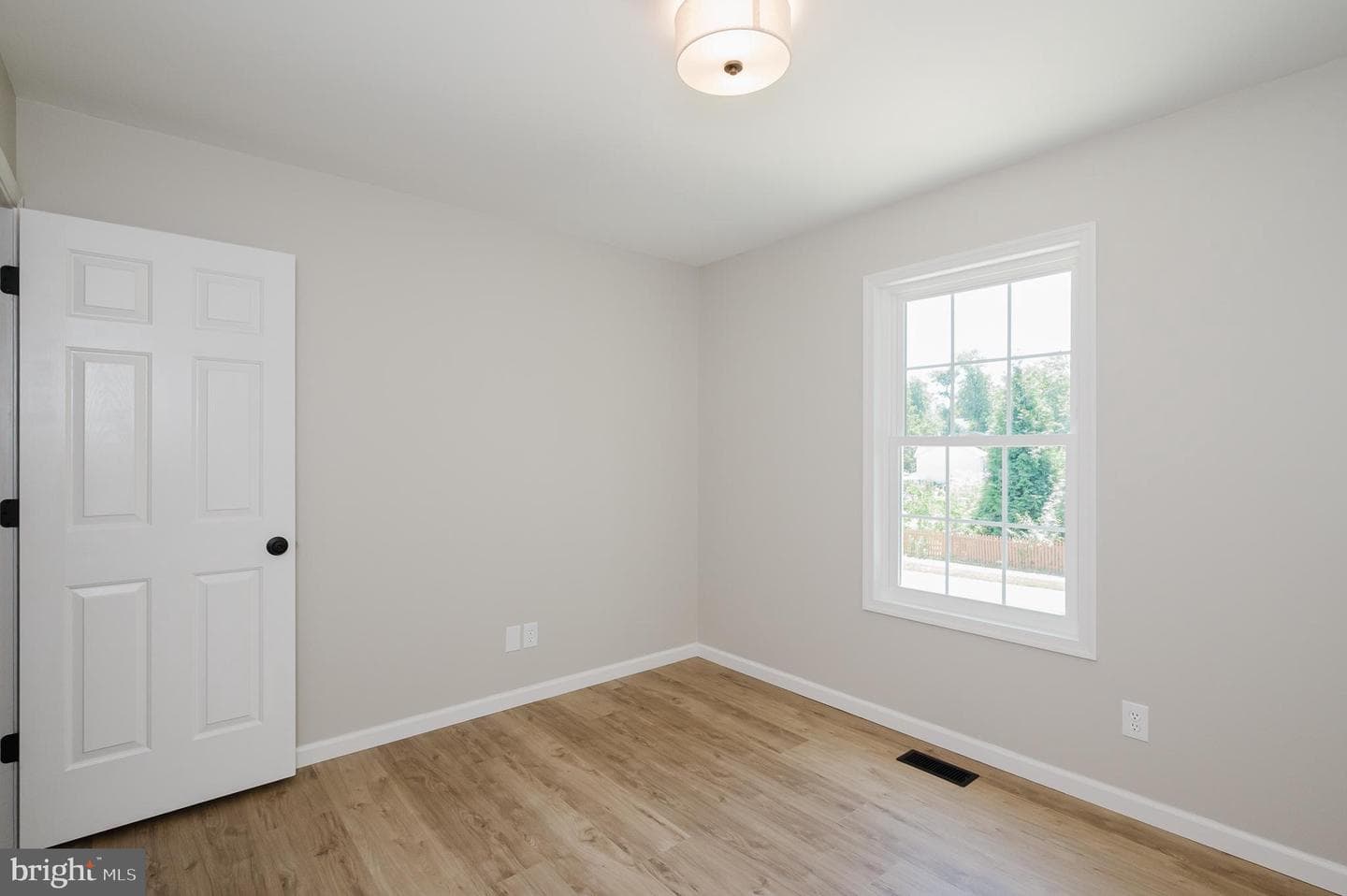 208 Decoy Drive photo 23