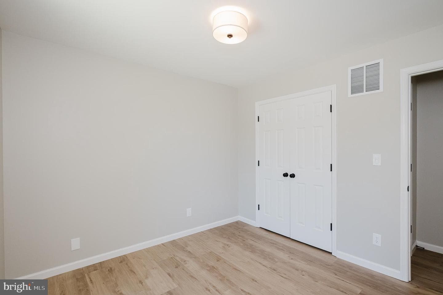 208 Decoy Drive photo 25