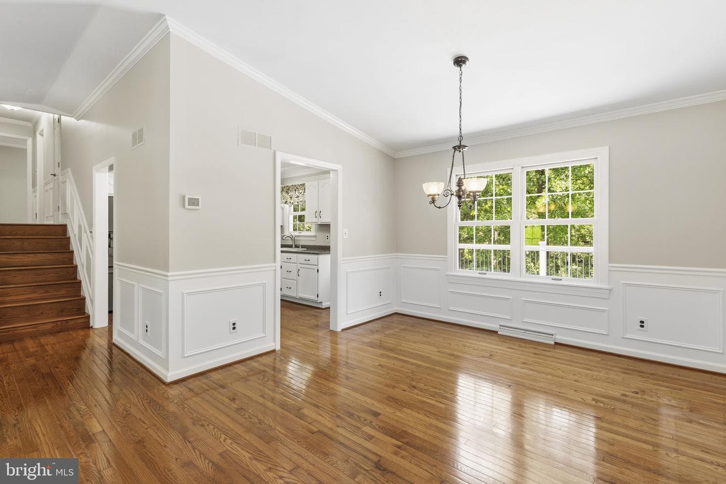 1602 E Branch Court photo 6