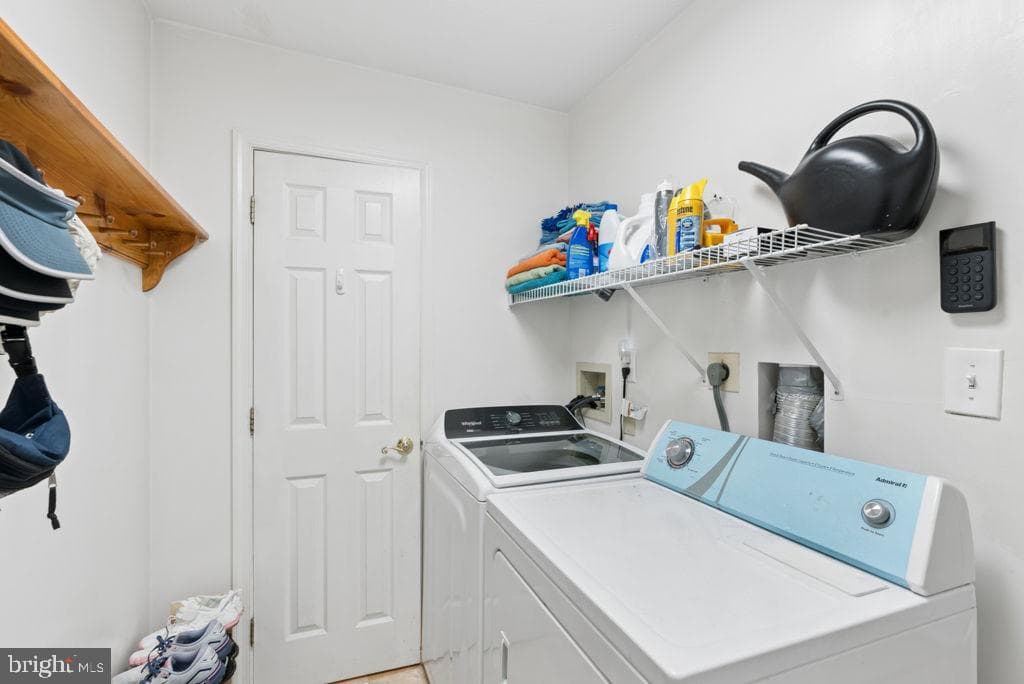 1212 Trillium Court photo 21