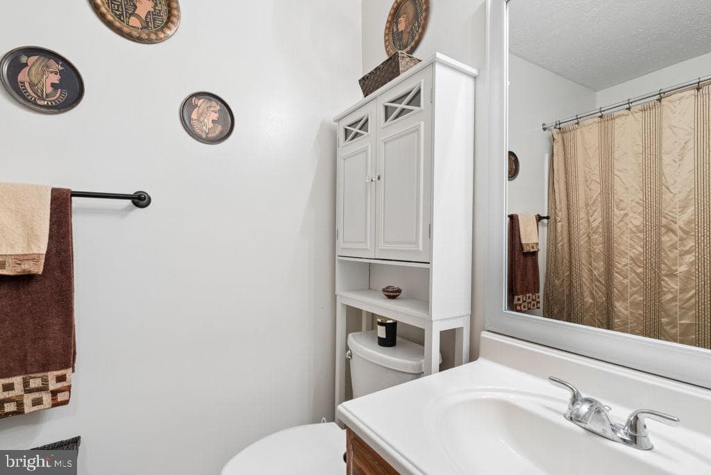 1212 Trillium Court photo 30