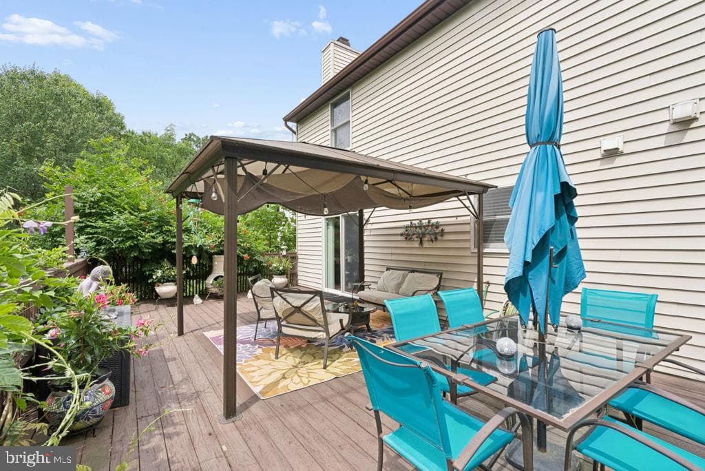 1212 Trillium Court photo 44