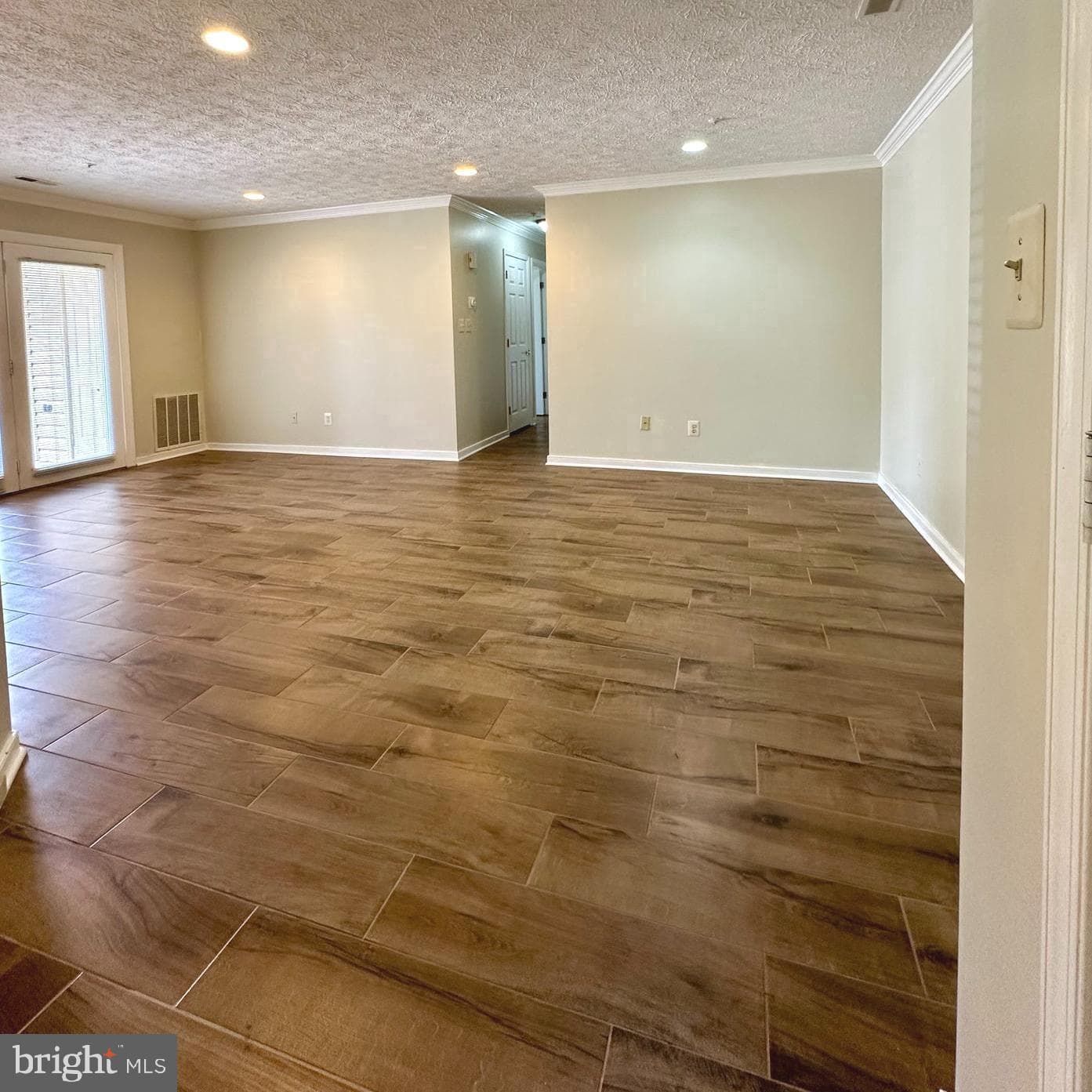 1712 Landmark Drive #j photo 6