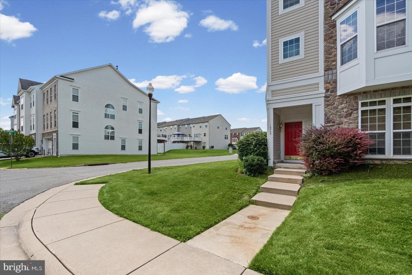 1670 Mohegan Drive #b photo 34