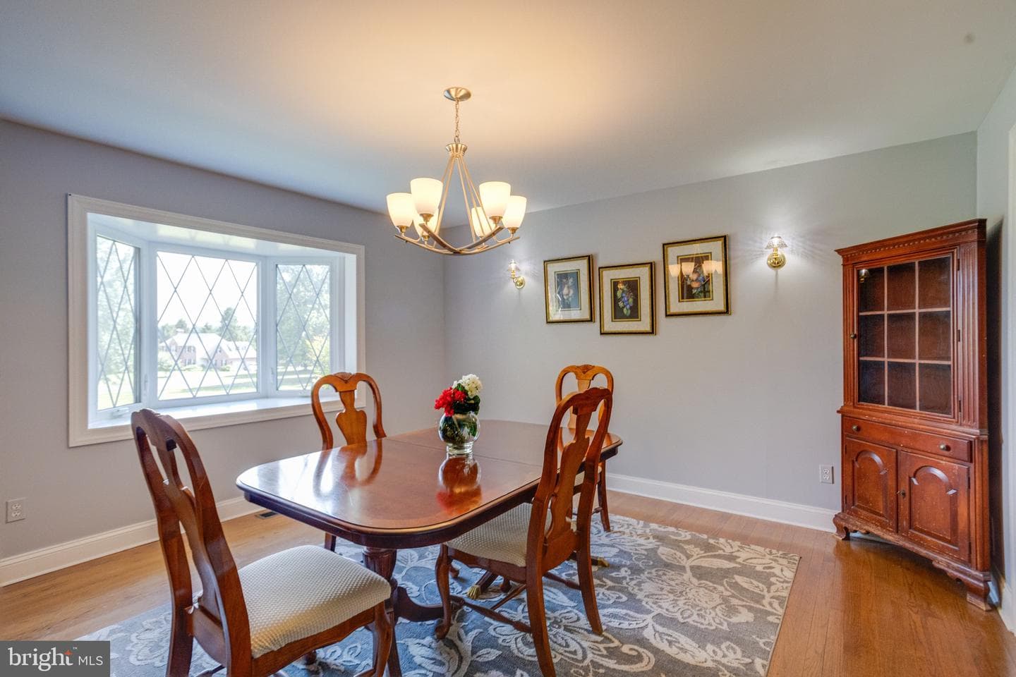2300 Kings Arms Drive photo 11