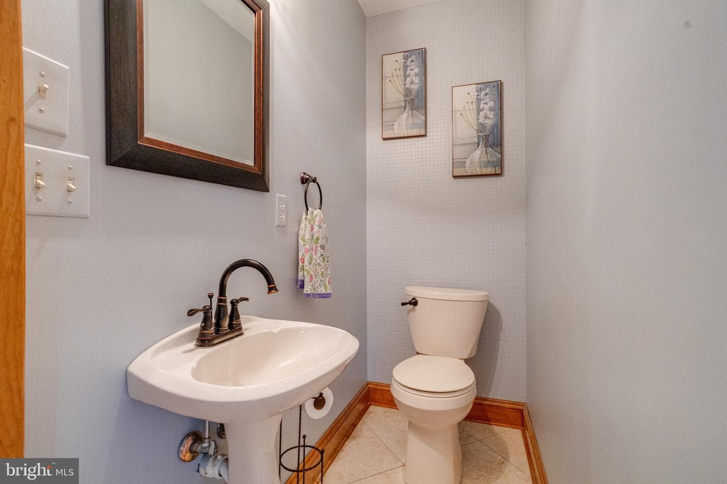 2300 Kings Arms Drive photo 30