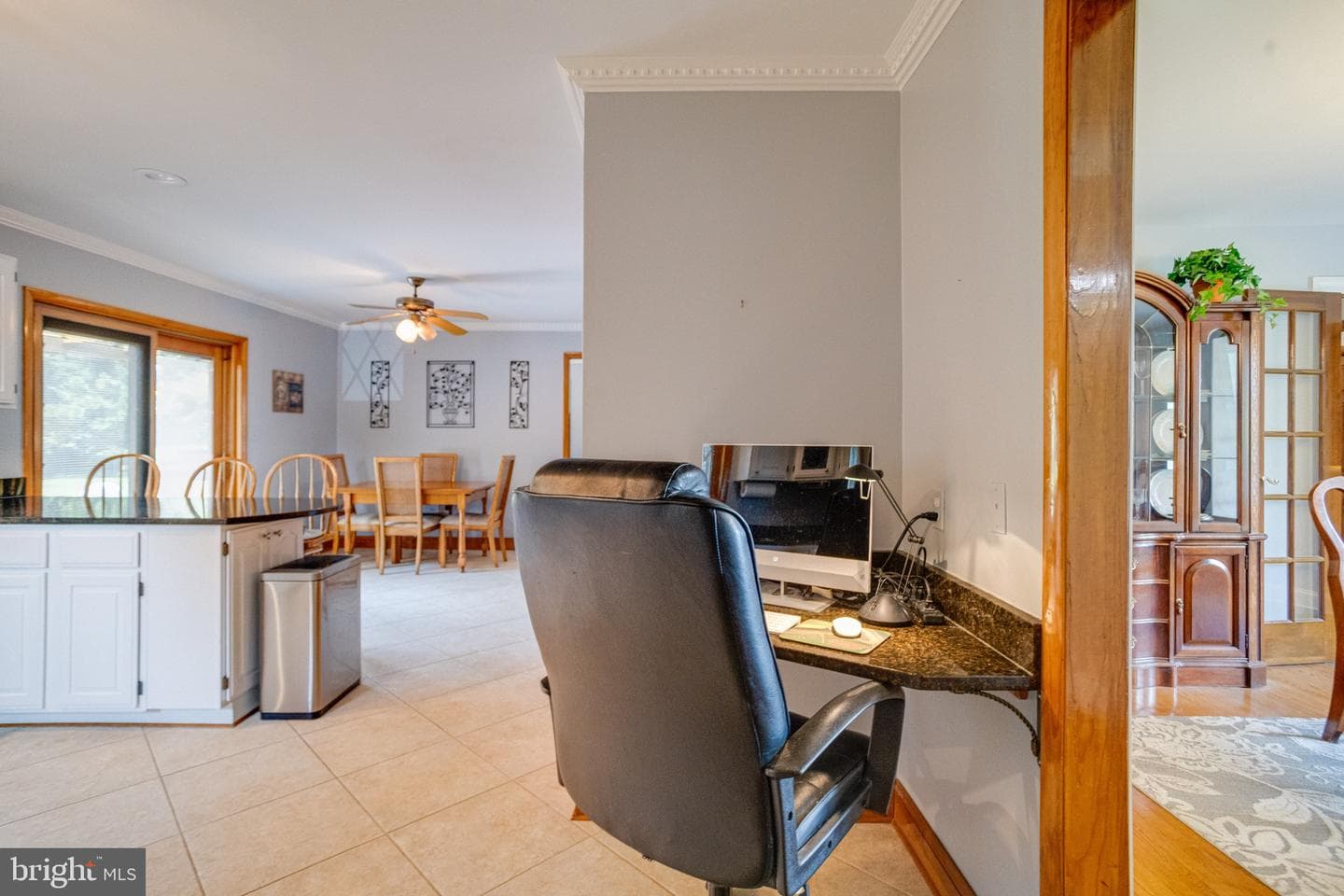 2300 Kings Arms Drive photo 40