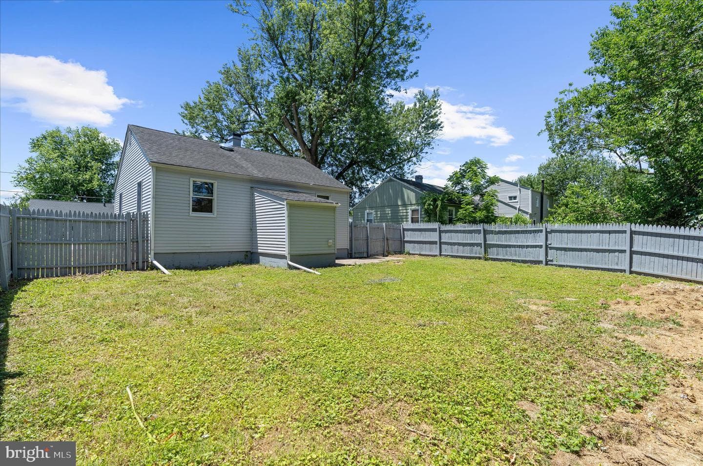 159 E Deen Avenue photo 22