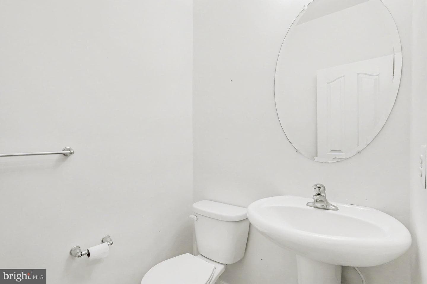 1207 Wishing Well Court photo 16