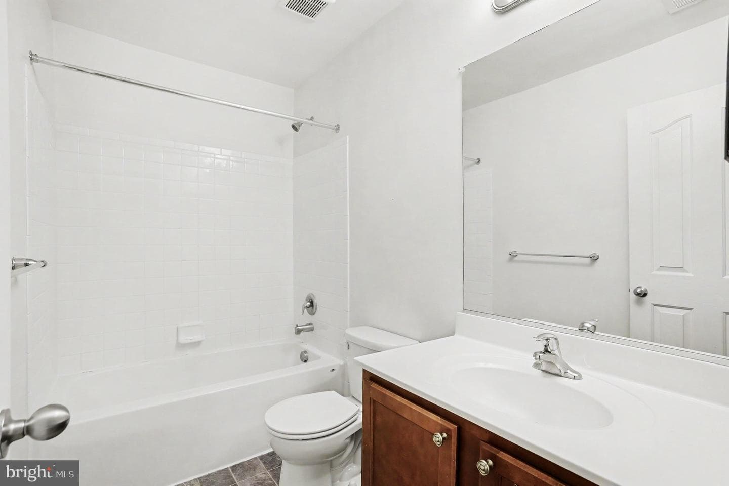 1207 Wishing Well Court photo 30