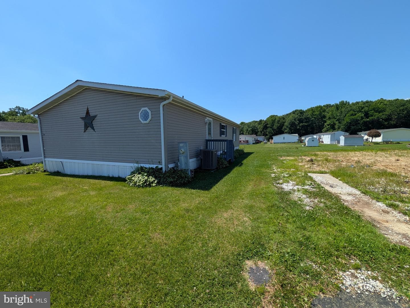 216 Garner Drive photo 3