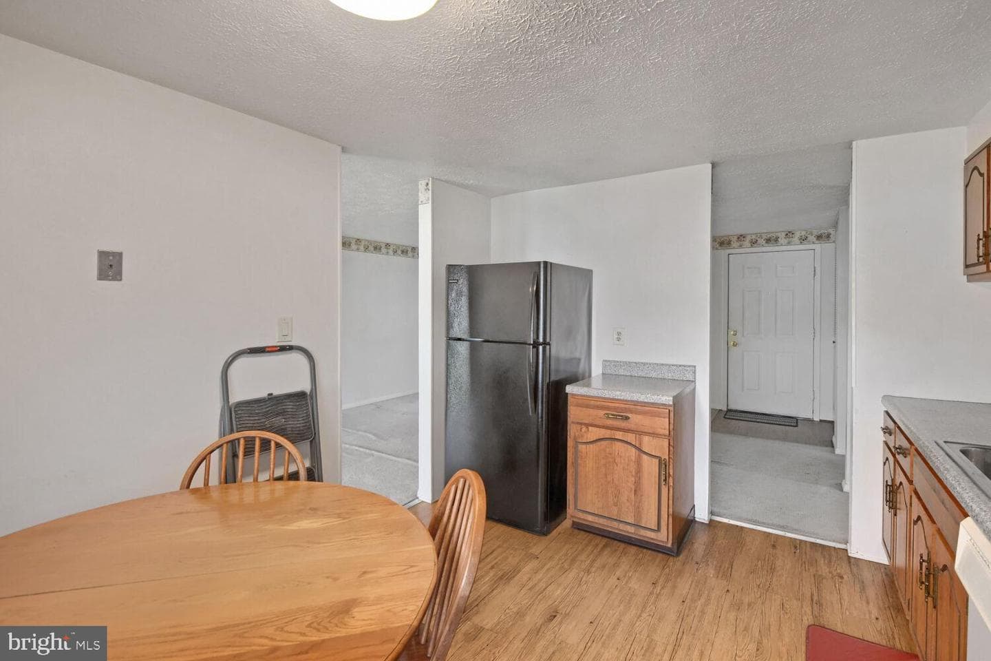 1520 Meadowcrest Court photo 12