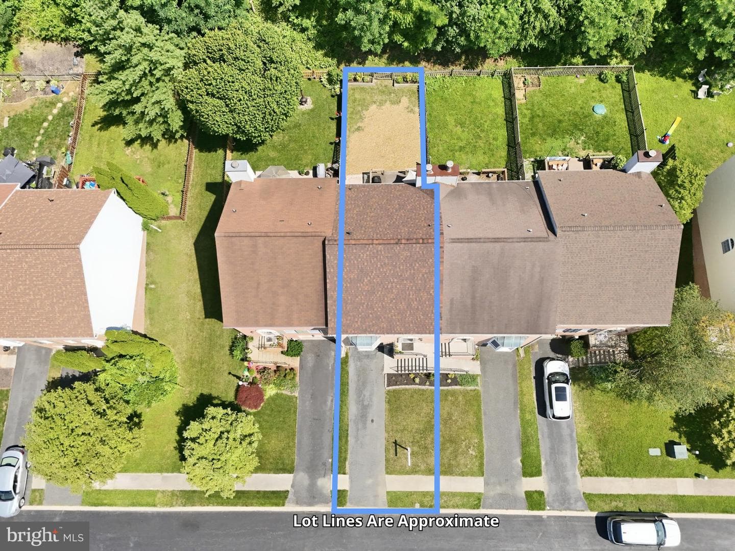 923 Buckland Place photo 46