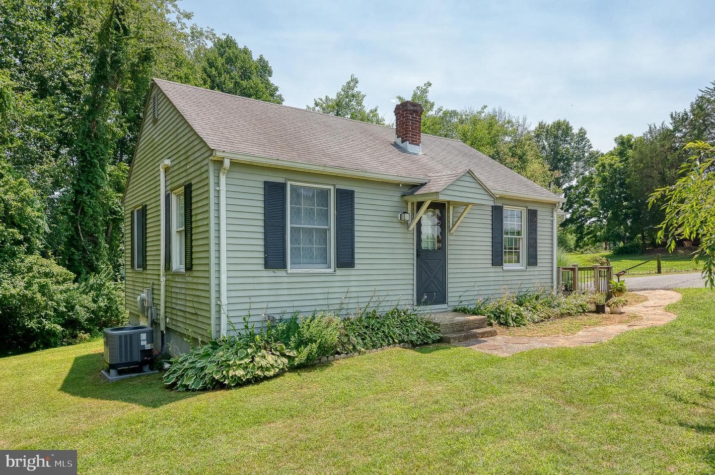 2707 Ady Road photo 2