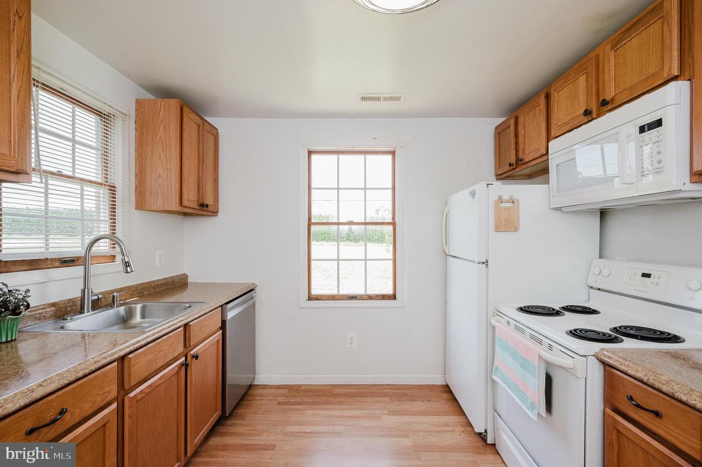 2707 Ady Road photo 7