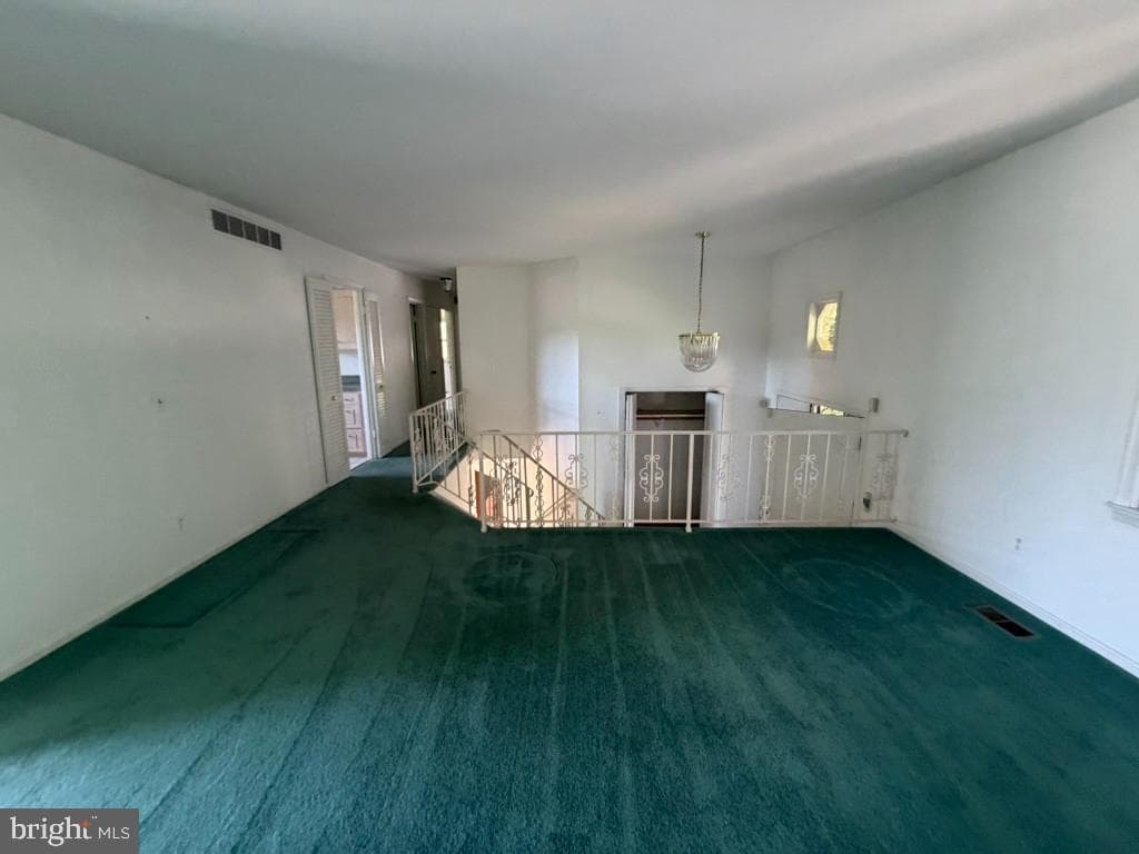 602 Rowe Drive photo 6