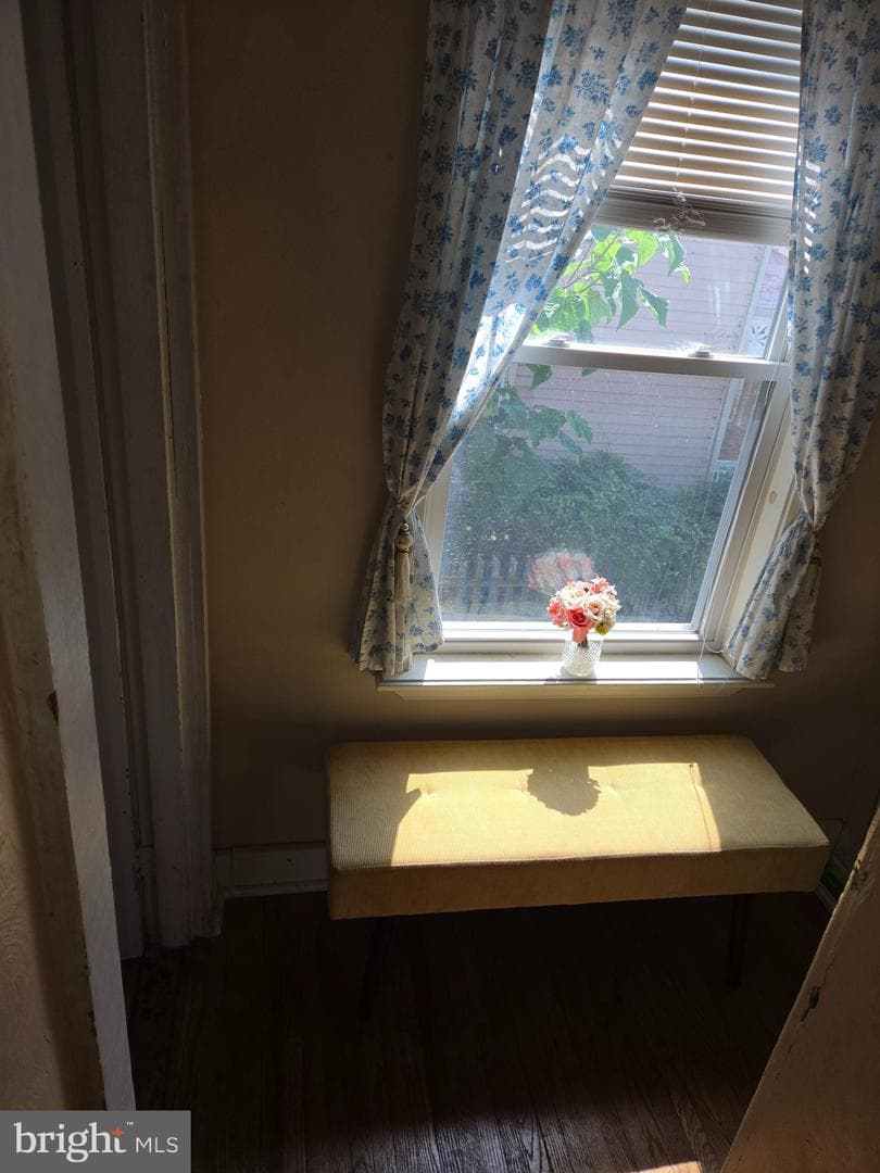 567 Green Street photo 13