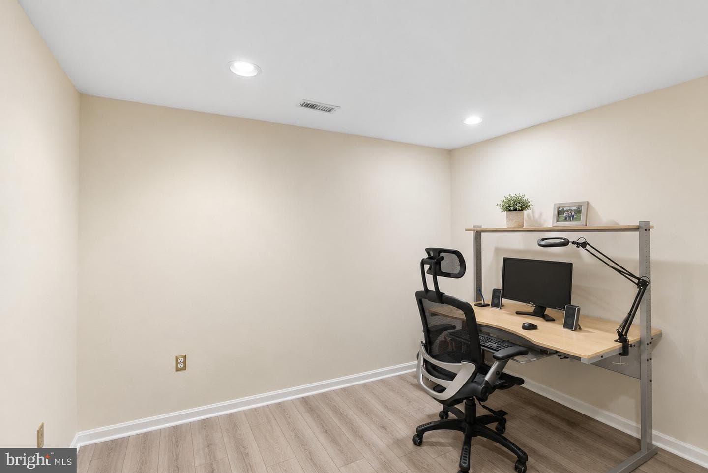 403 Silver Beech Court photo 50