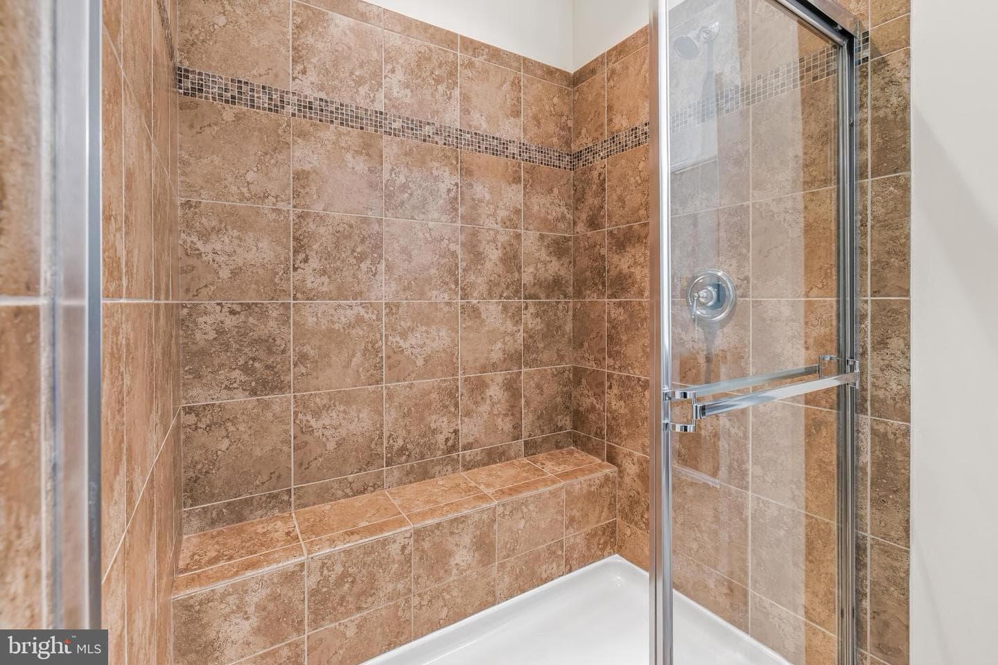 331 Tufton Circle photo 22