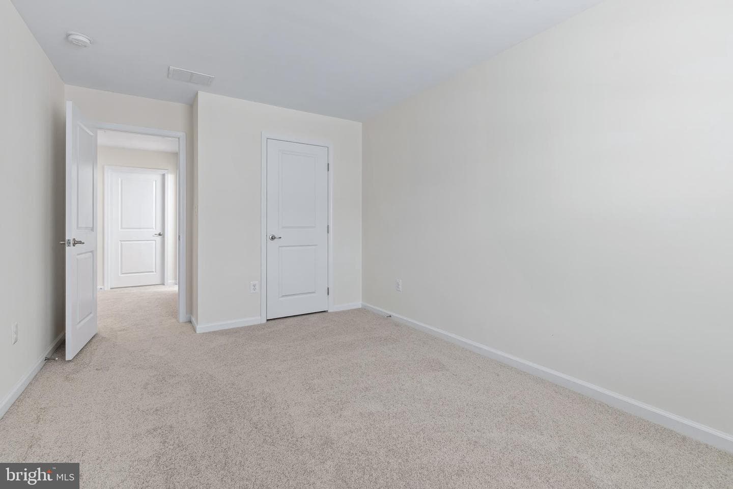 331 Tufton Circle photo 34