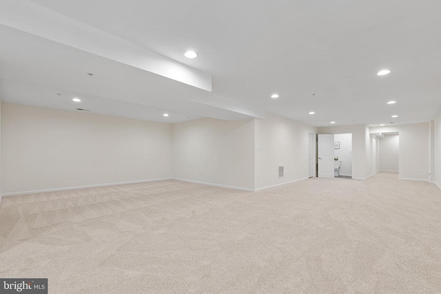 331 Tufton Circle photo 40