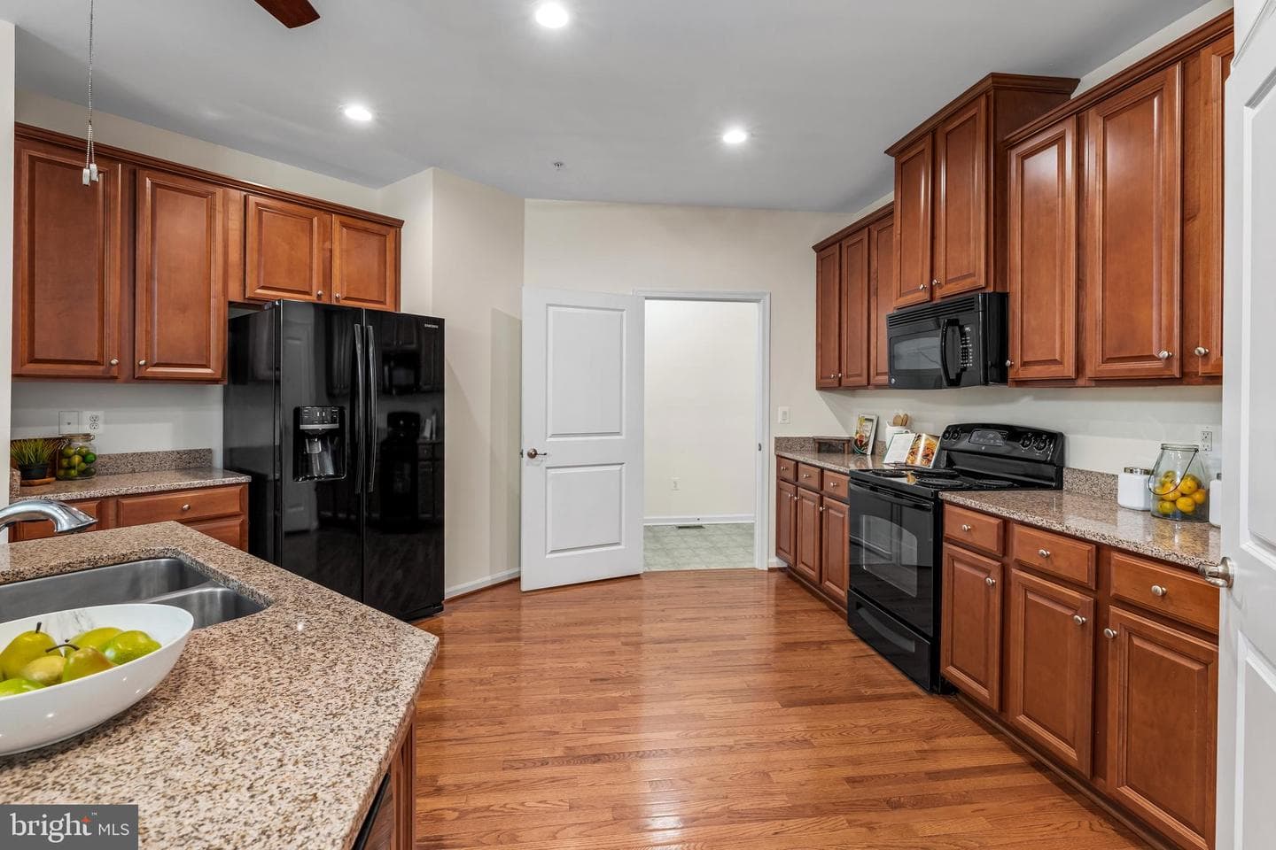 331 Tufton Circle photo 8