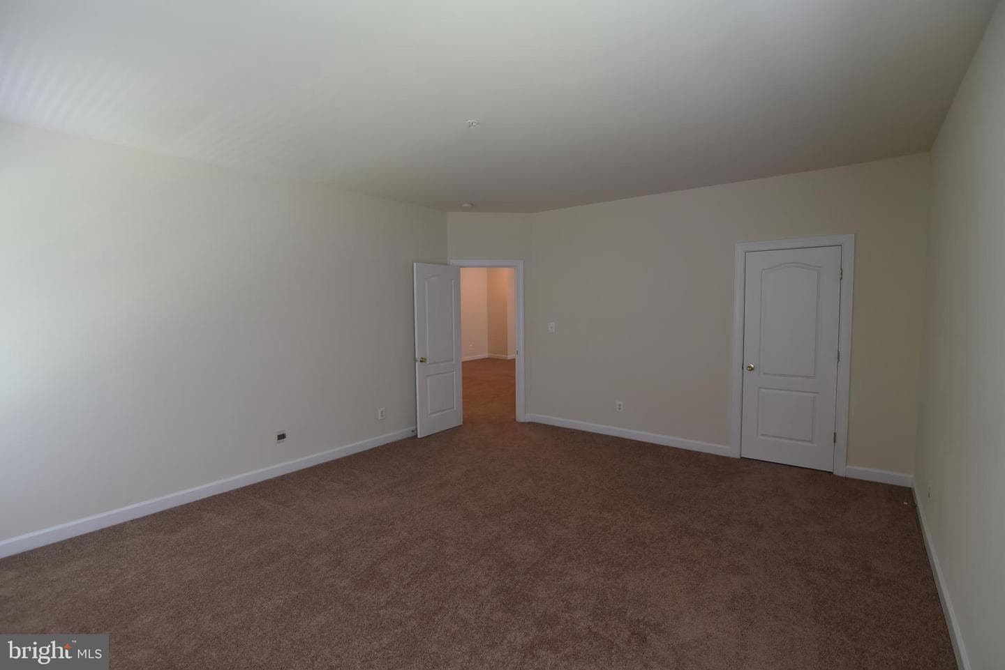 139 Hokeland Drive photo 83