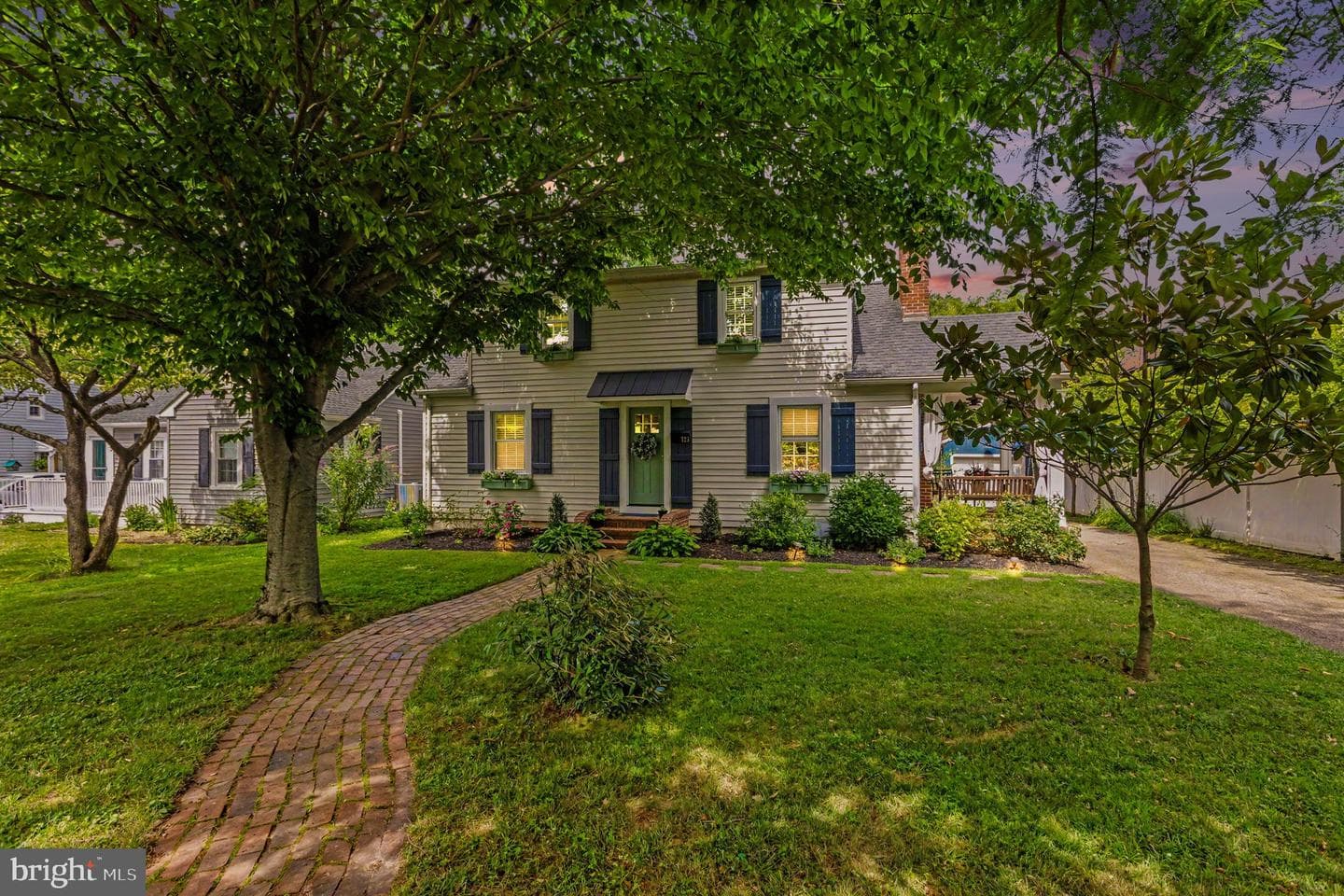 723 Roland Avenue photo 3