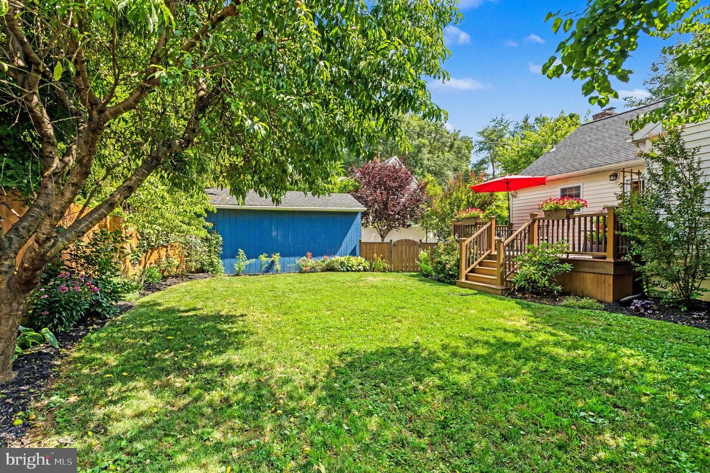 723 Roland Avenue photo 34