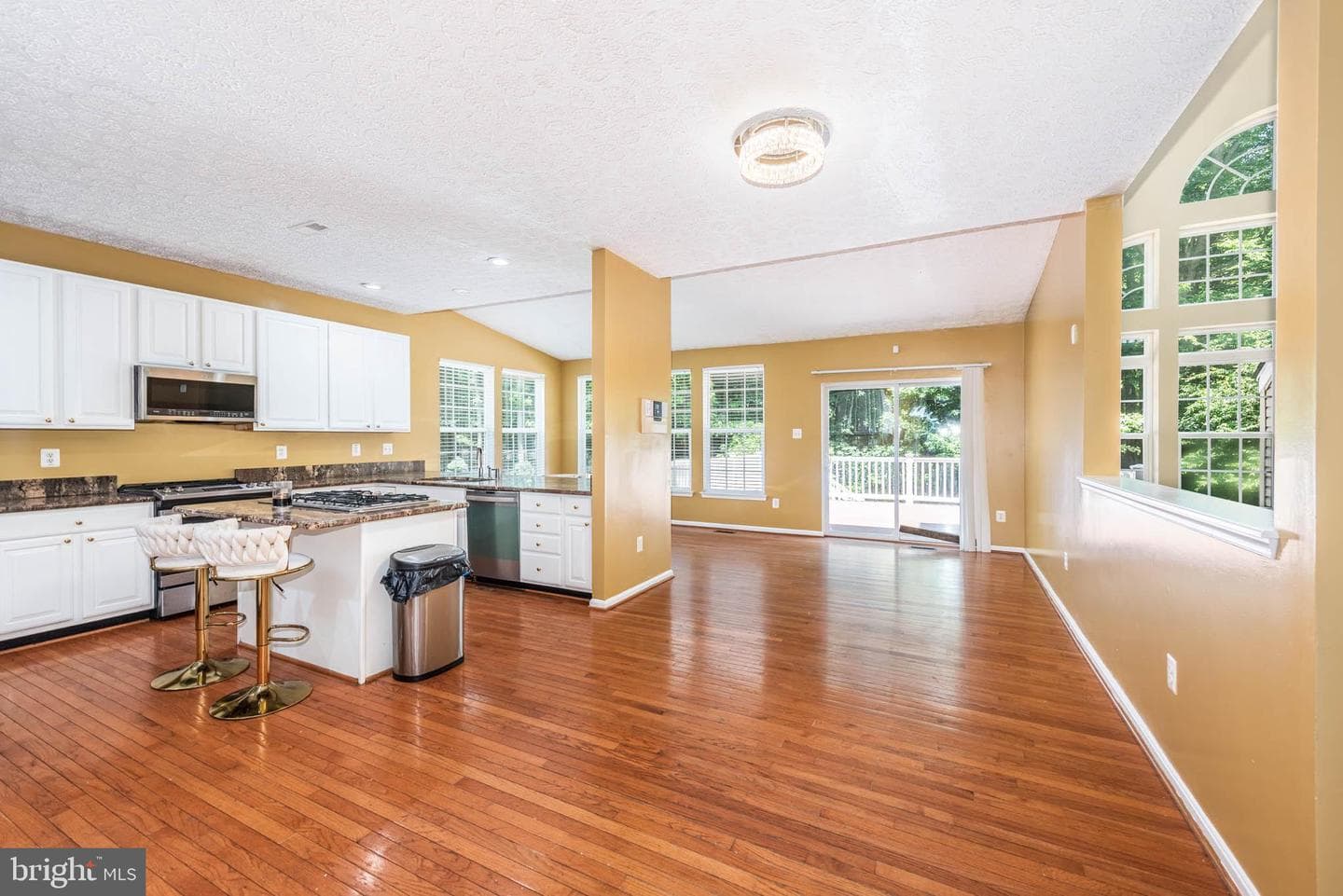 583 Windsong Drive photo 11