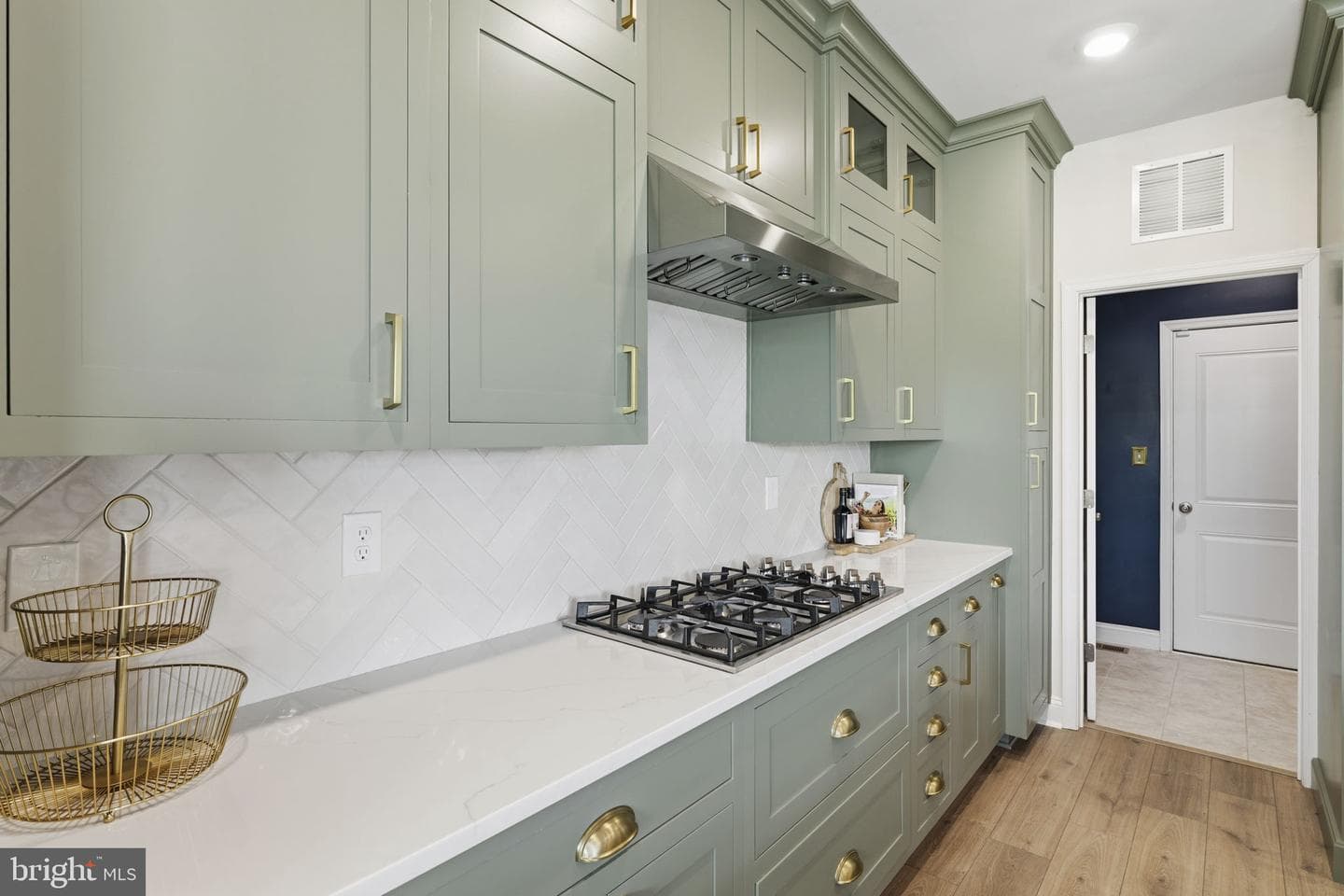1301 Exmoor Lane photo 14