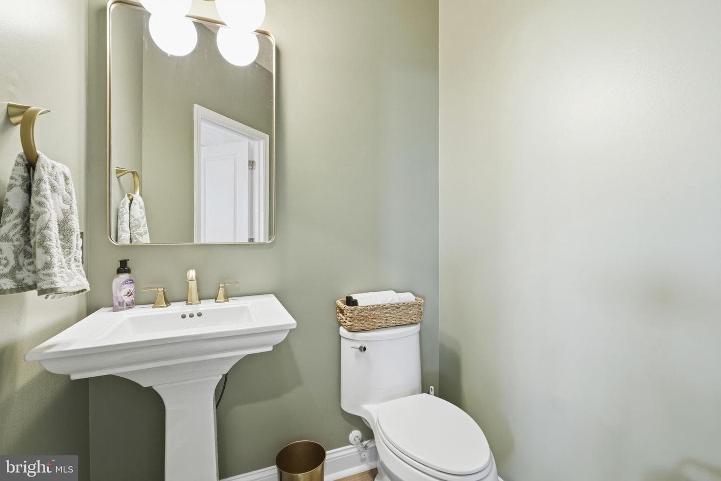 1301 Exmoor Lane photo 24