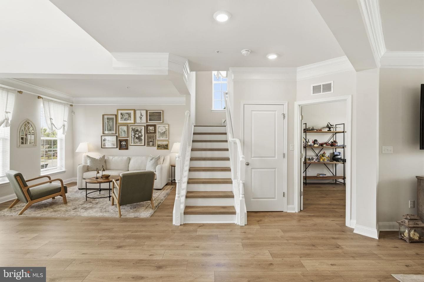 1301 Exmoor Lane photo 4