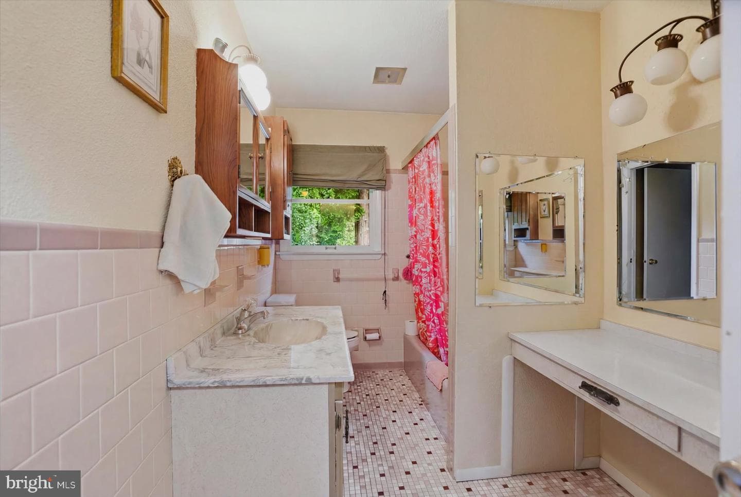 1004 Bernadette Drive photo 16