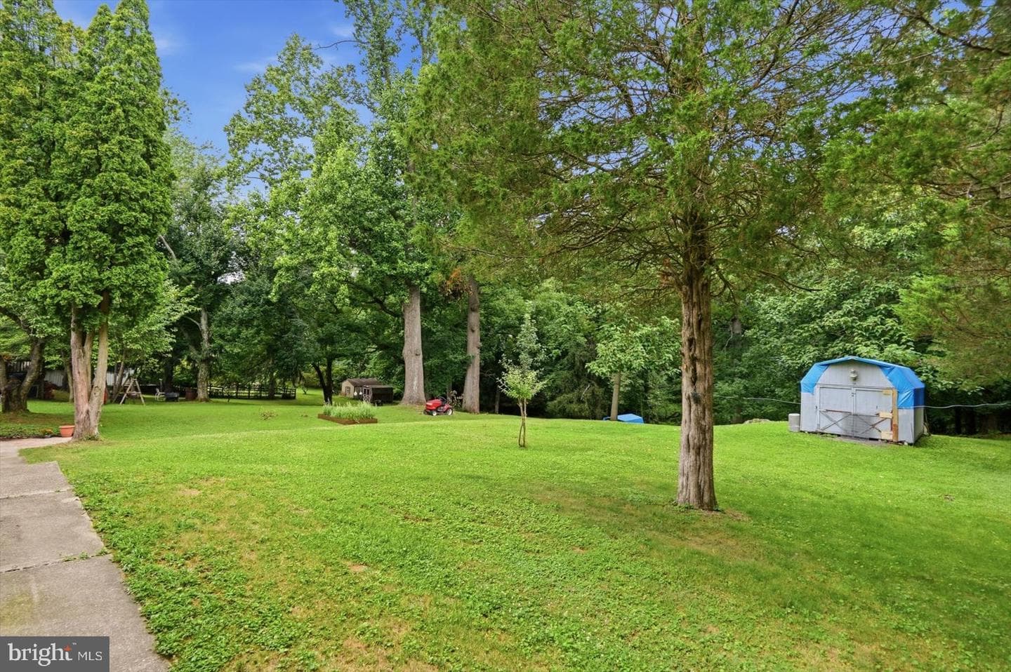 1004 Bernadette Drive photo 30