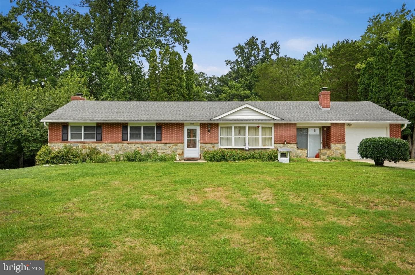 1004 Bernadette Drive photo 34
