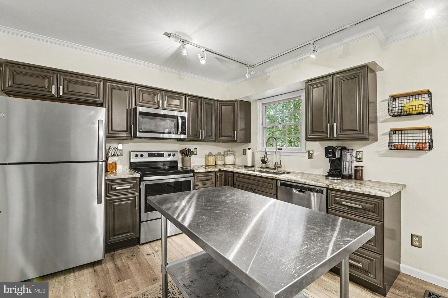 1225 Kirby Circle photo 8