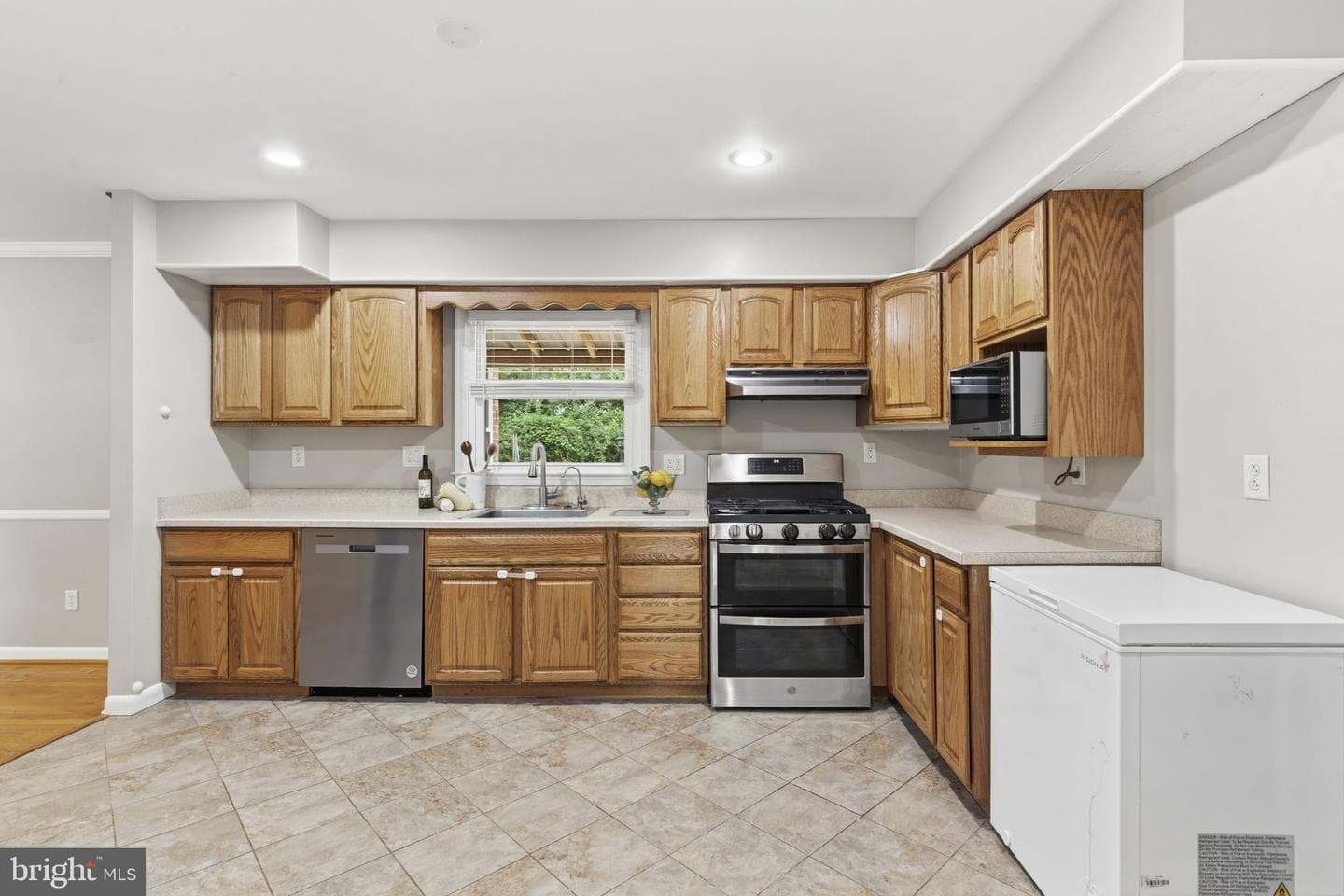 1200 Georgetown Drive photo 12