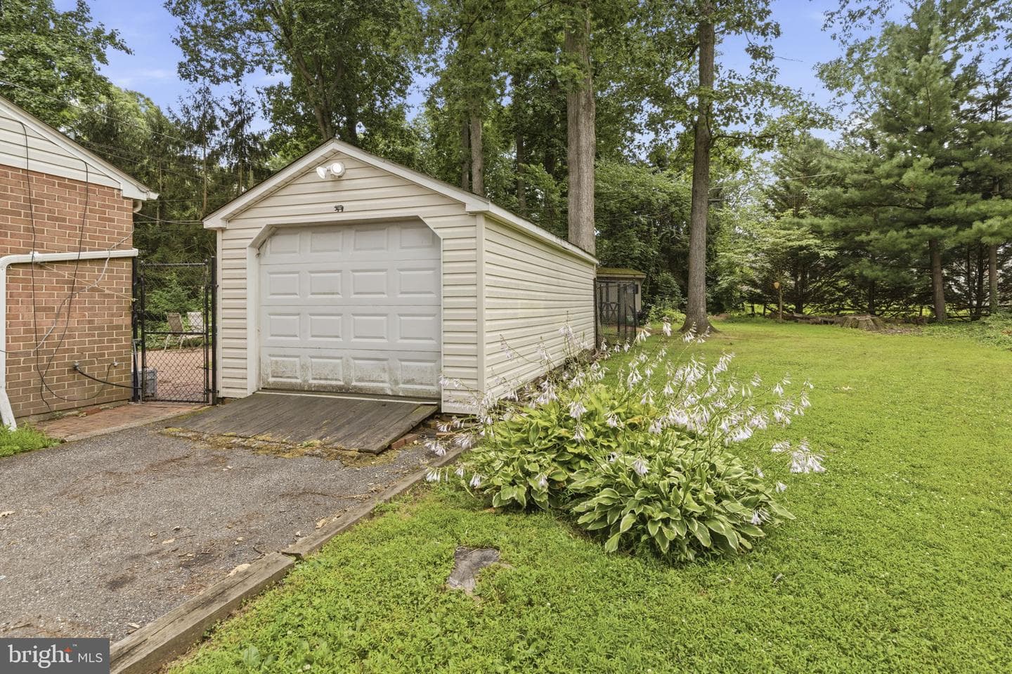 1200 Georgetown Drive photo 34