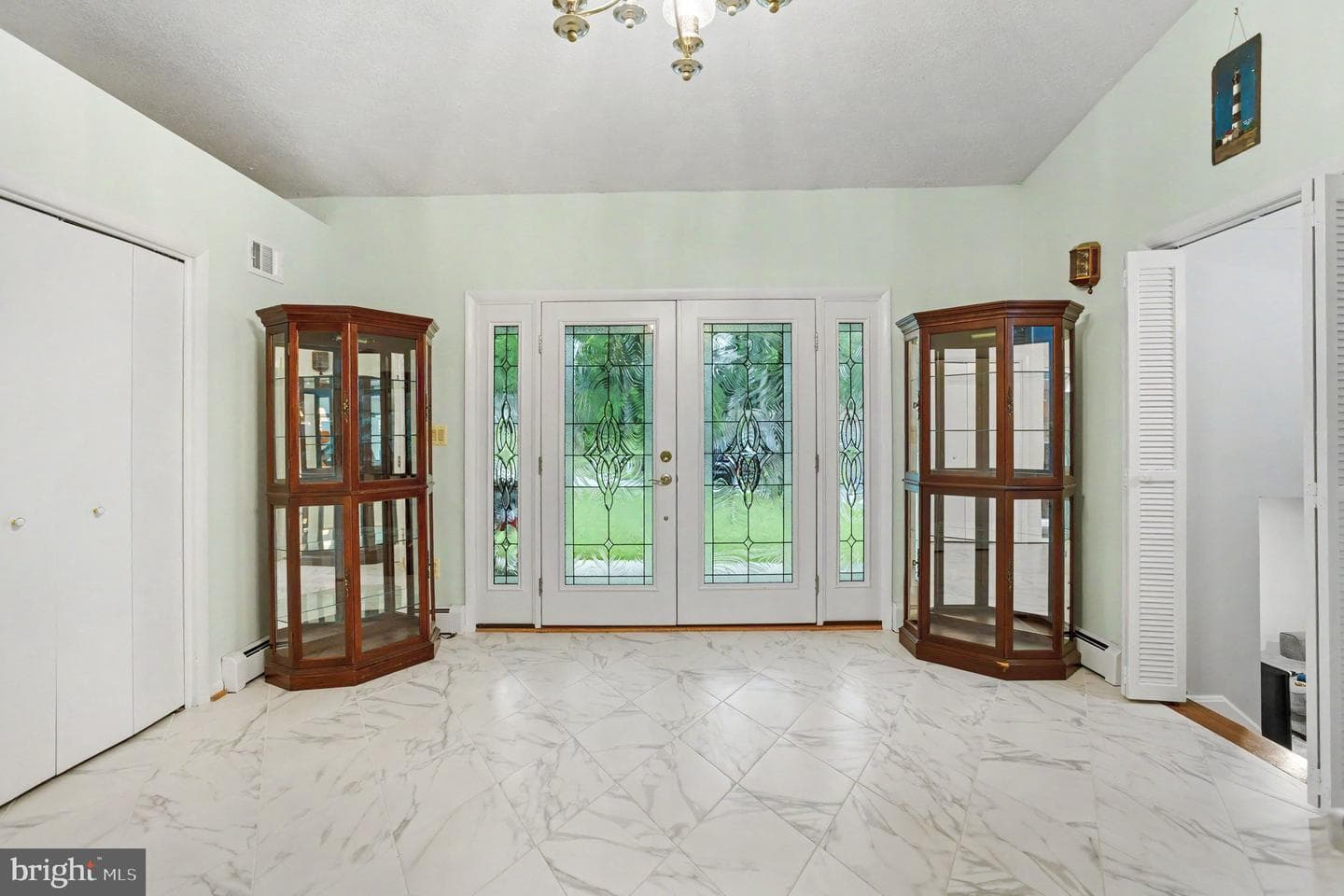 213 Glenwood Road photo 4