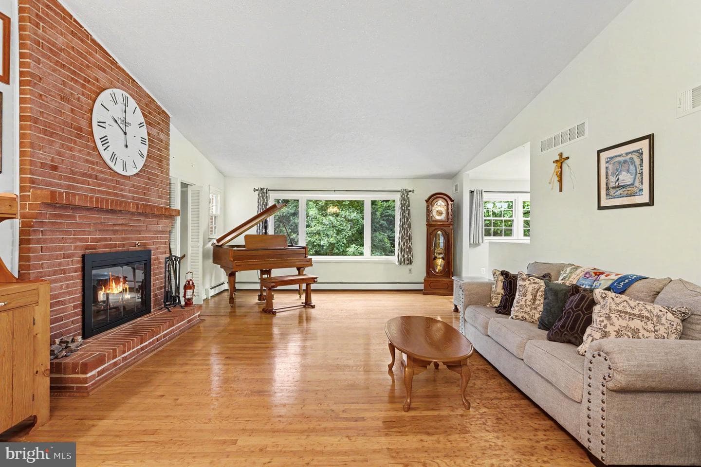 213 Glenwood Road photo 7