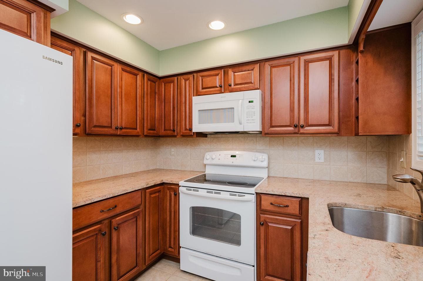 3221 Arbor Hill Court photo 14