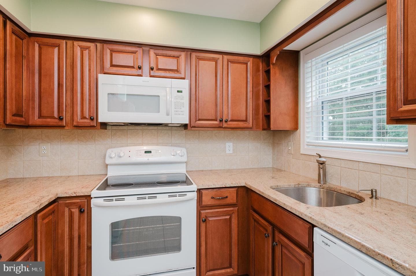 3221 Arbor Hill Court photo 15