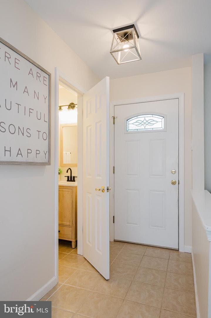 3221 Arbor Hill Court photo 6