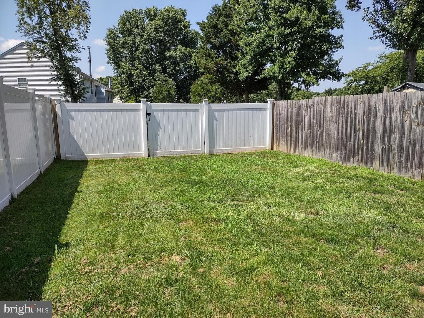1460 Landis Circle photo 3