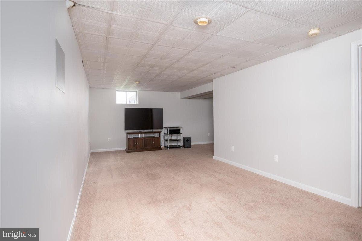305 Kathryn Way photo 30